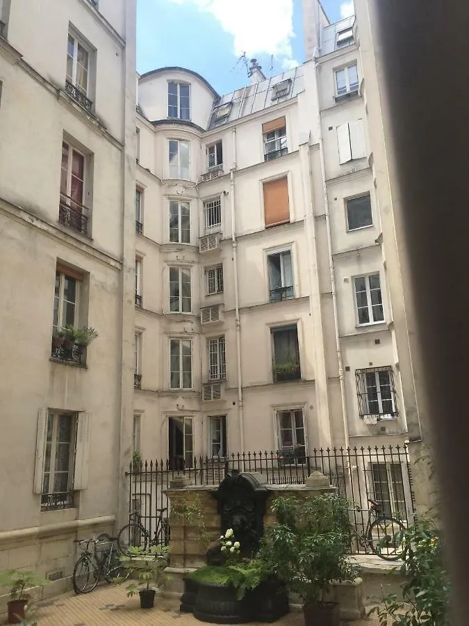 Apartment Residence Sur Cour Paris